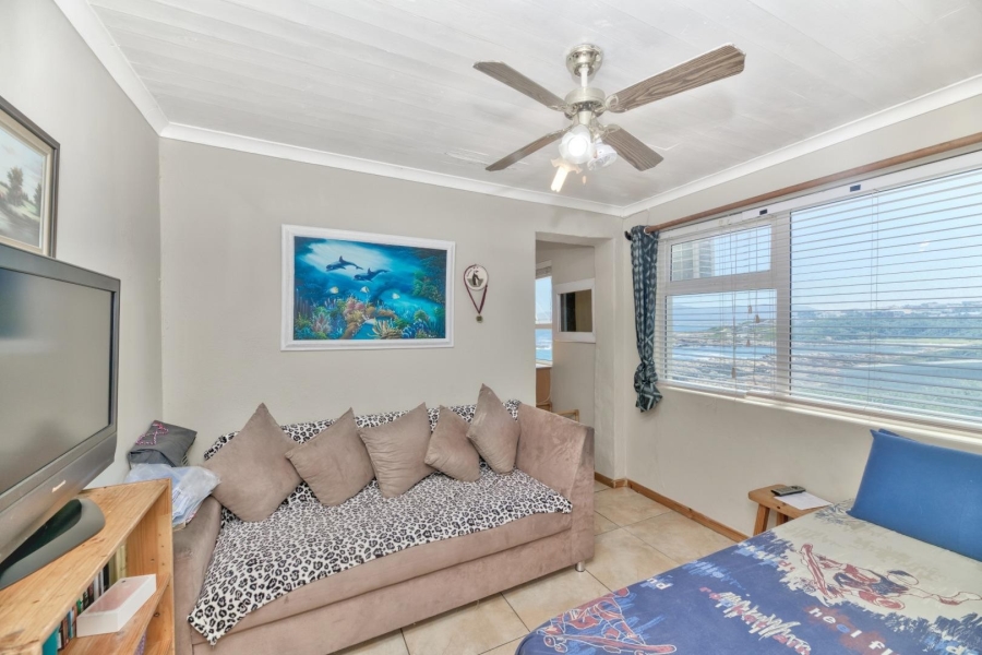 7 Bedroom Property for Sale in De Kelders Western Cape